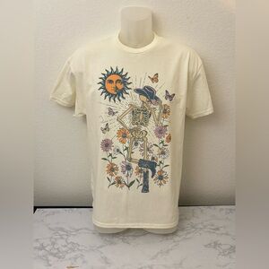 Social Scene western boot motif Women's T-Shirt Size S Butterfly Skeleton Tee​